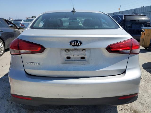 3KPFK4A73JE266905 KIA FORTE LX