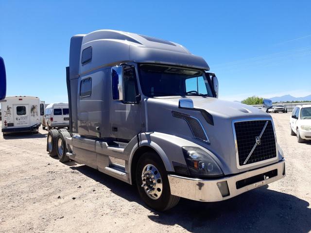 Salvage cars for sale from Copart Tucson, AZ: 2016 Volvo VN VNL