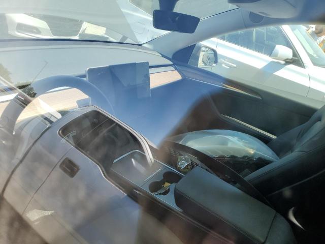 7SAYGAEE2NF560624 Tesla Model Y