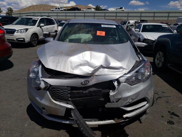 KNAFX4A69G5537900 KIA FORTE LX