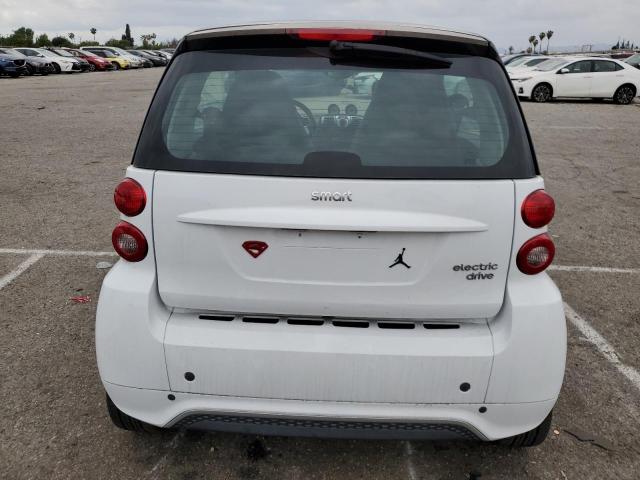 WMEEJ9AA3EK786565 Smart Fortwo