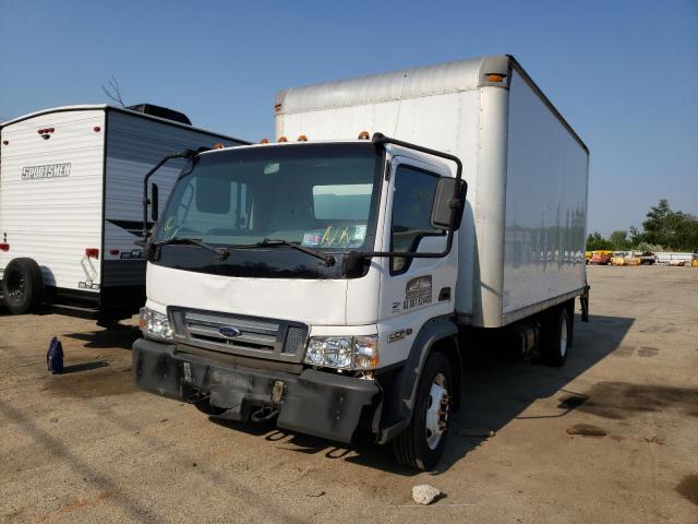 Salvage cars for sale from Copart Elgin, IL: 2006 Ford Low Cab Forward LCF550