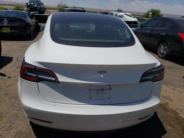 5YJ3E1EB8JF092413 Tesla MODEL 3