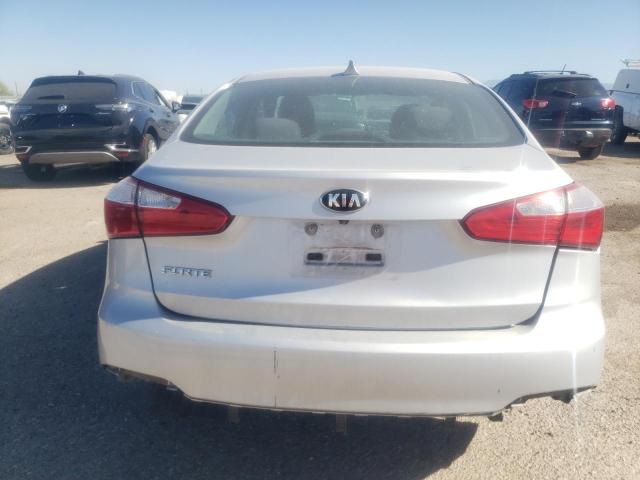 KNAFX4A61G5509301 KIA FORTE LX