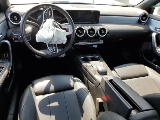 WDD3G4FB8KW025971 Mercedes-Benz A 220 4matic