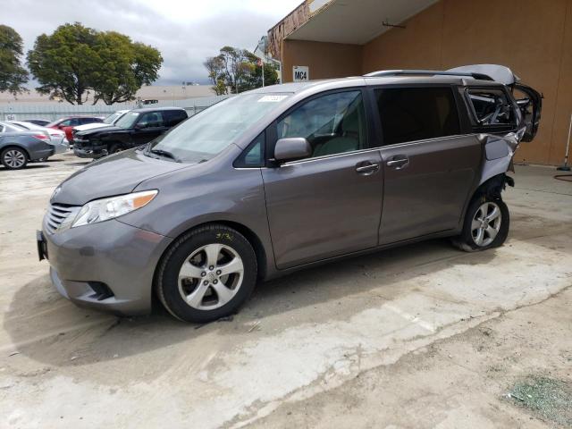 2016 Toyota Sienna LE