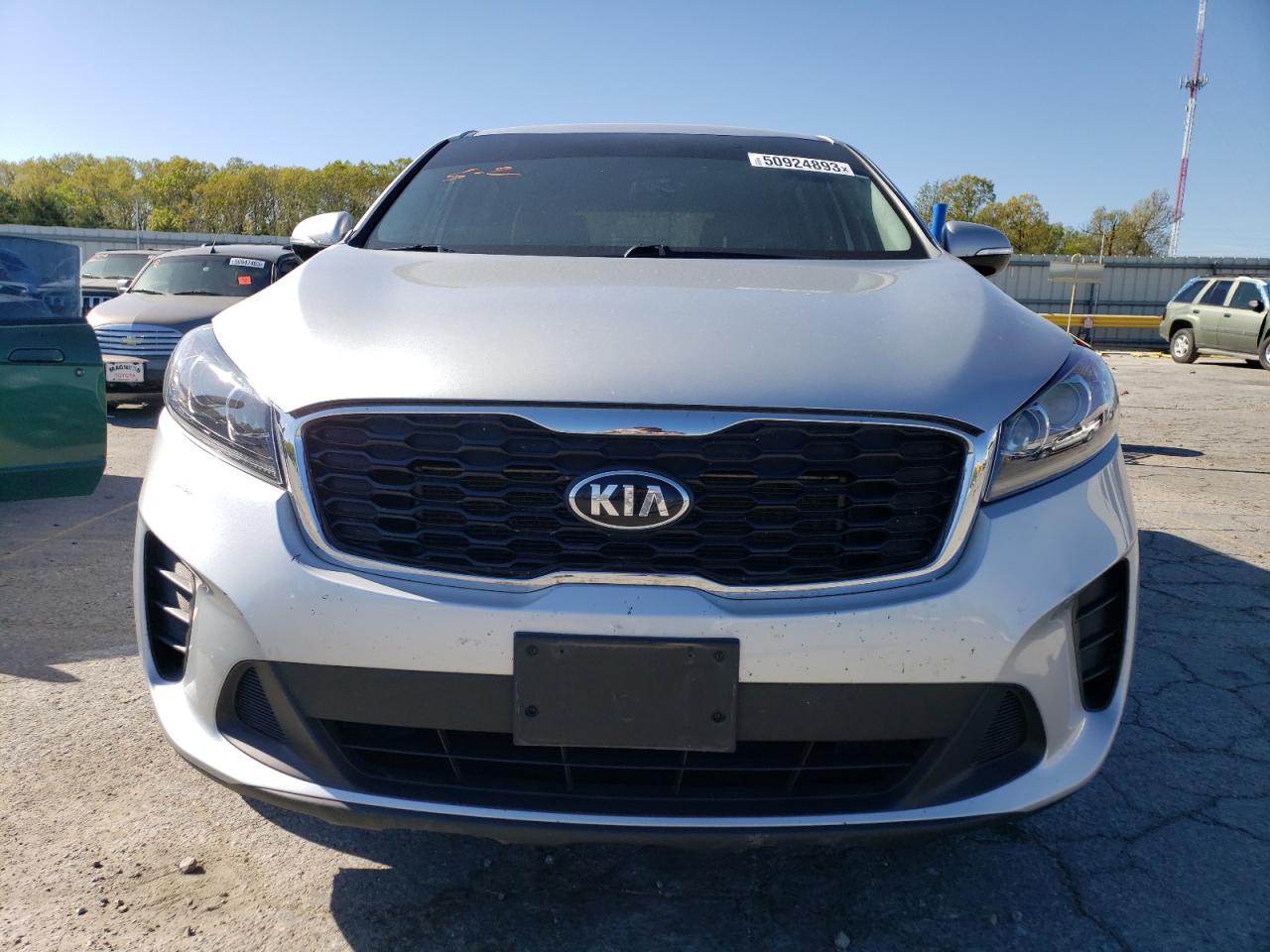 2019 Kia Sorento L vin: 5XYPG4A36KG587845