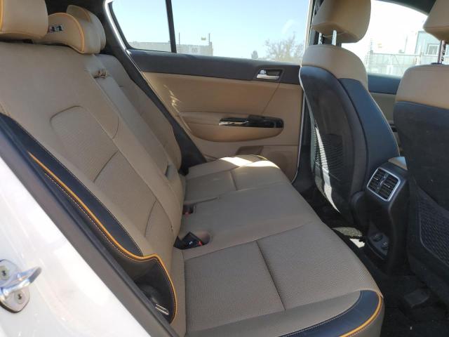 KNDPRCA66J7352999 KIA Sportage Sx