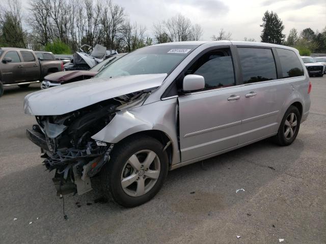 2010 Volkswagen Routan SE