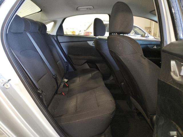 3KPF24AD1KE103824 KIA FORTE FE
