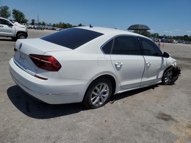 2017 VOLKSWAGEN PASSAT S - 1VWAT7A31HC074872