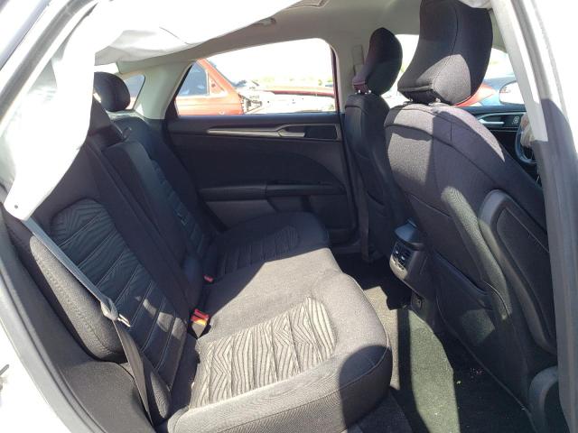 3FA6P0H7XGR330302 Ford FUSION SE