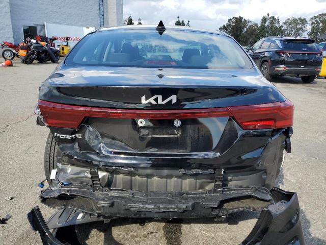 3KPF24AD1PE569602 KIA FORTE LX