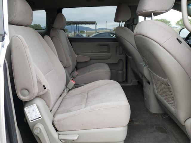 KNDMB5C19F6039088 KIA SEDONA LX