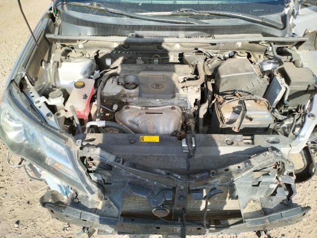 2T3BFREV6FW233563 Toyota RAV4 LE