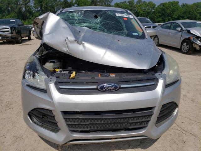 1FMCU0GX8EUC45435 Ford ESCAPE SE