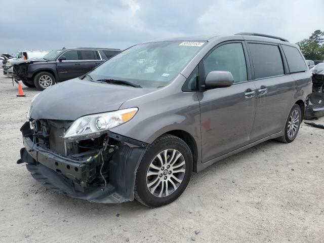 2019 Toyota Sienna XLE