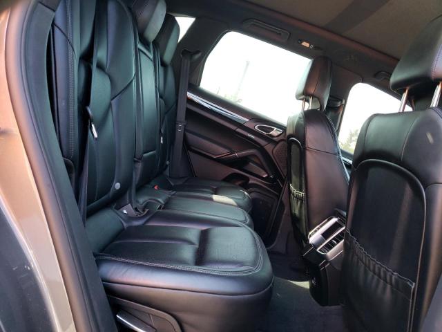 2017 PORSCHE CAYENNE S - WP1AB2A22HLA50868