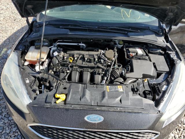 1FADP3F23FL263040 Ford FOCUS SE