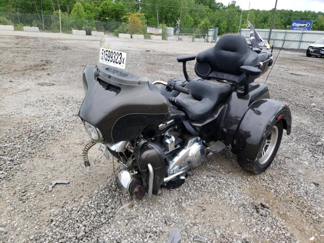 2019 HARLEY-DAVIDSON FLHTCUTG 1HD1MAF13KB858888