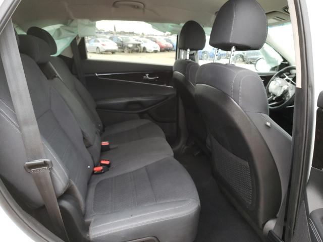 5XYPGDA31JG345611 KIA SORENTO LX