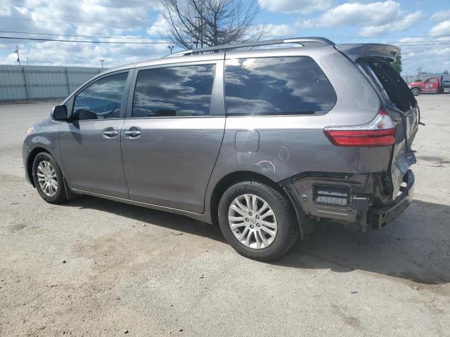 5TDYZ3DC3HS832987 2017 TOYOTA SIENNA - Image 2