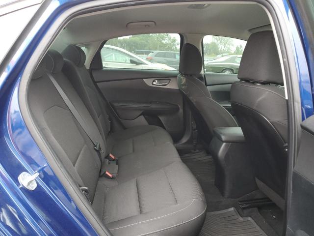 3KPF24AD8KE068103 KIA FORTE FE