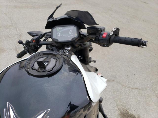 2022 KAWASAKI ZR900 - JKAZR2F16NA038014