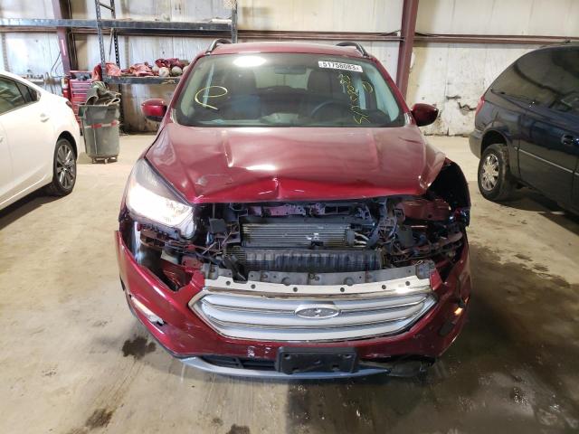 1FMCU9GD2JUC67905 Ford ESCAPE SE