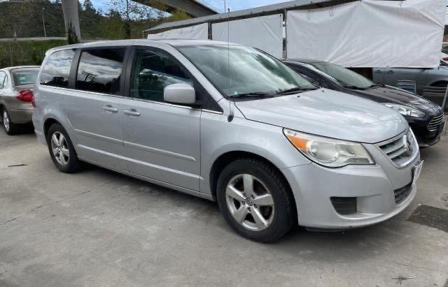 2010 Volkswagen Routan SEL