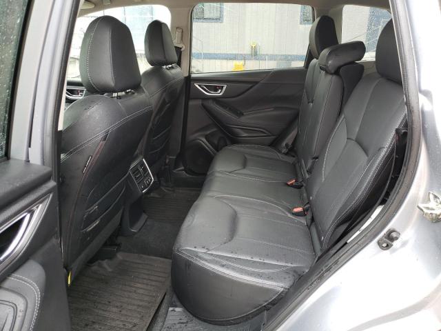 JF2SKAWCXKH467748 Subaru Forester Touring