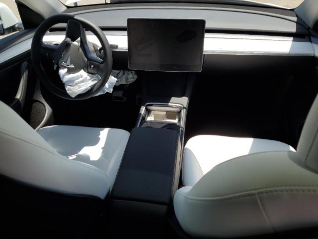 7SAYGAEE9PF701370 Tesla Model Y