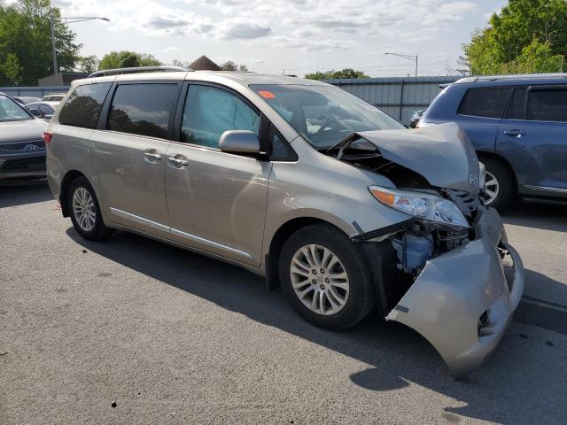 5TDYK3DC4GS763942 | 2016 TOYOTA SIENNA XLE