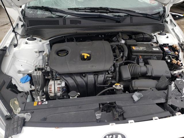 3KPF24AD9ME327572 KIA FORTE FE