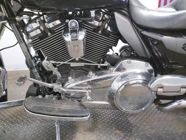 2017 HARLEY-DAVIDSON FLTRXS ROA - 1HD1KTC15HB697054