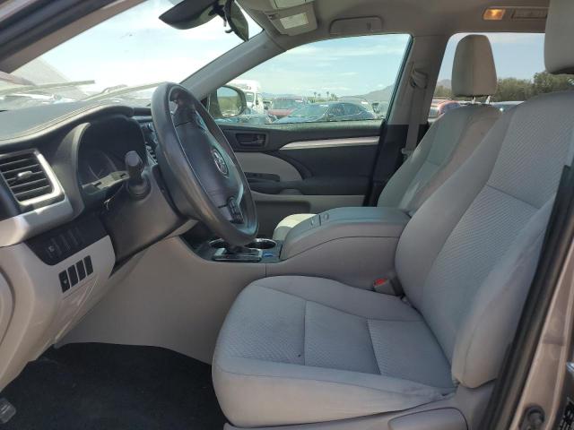 5TDZARFH2KS046662 Toyota Highlander Le