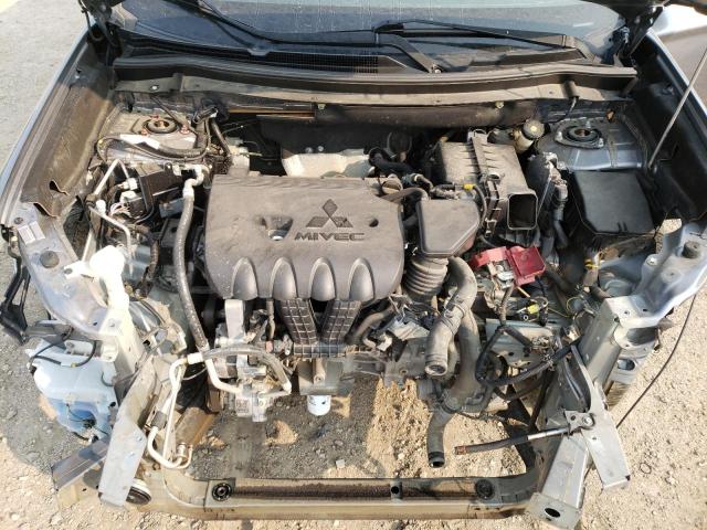 JA4AZ2A37HZ017457 Mitsubishi Outlander Es