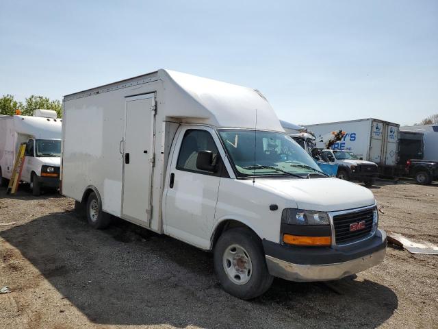 2017 GMC Savana Cutaway 