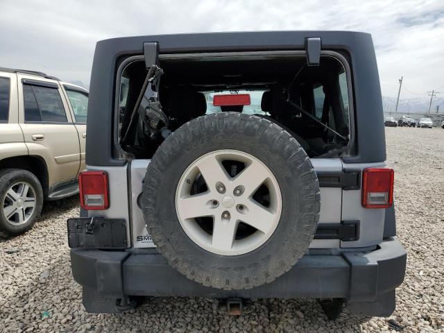 1C4BJWDG2FL767307 Jeep Wrangler Unlimited Sport