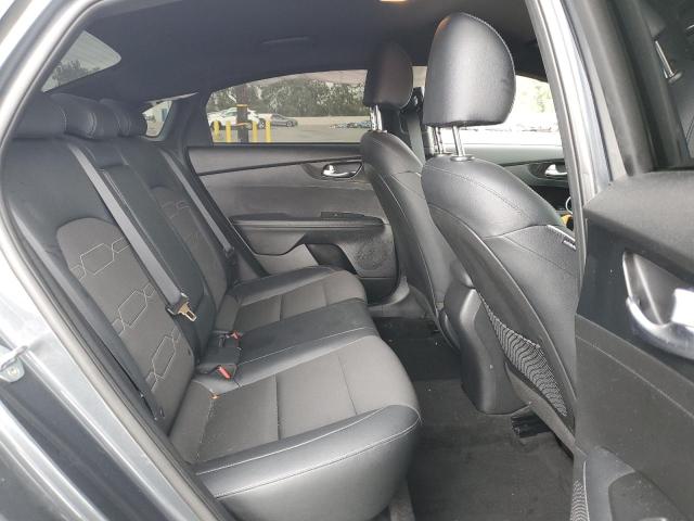 3KPF54AD0PE584597 KIA Forte Gt Line