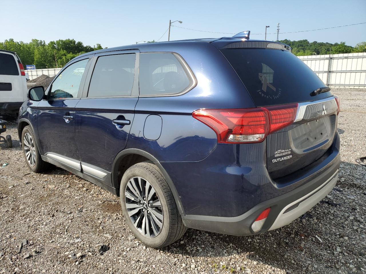 JA4AD2A33LZ003563 2020 Mitsubishi Outlander Es