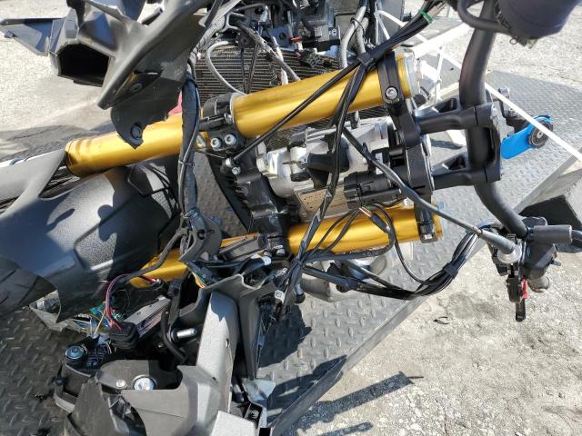 2021 APRILIA TUONO V4 1 ZD4KZUA08MS000167