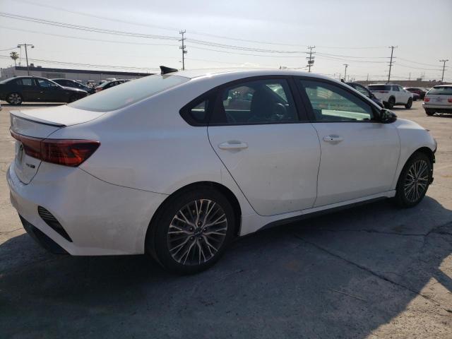 3KPF54AD3NE486497 KIA Forte Gt Line