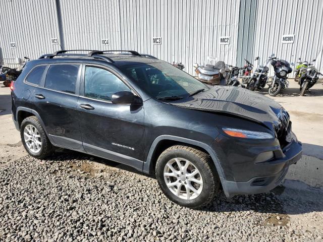1C4PJMAS4GW226360 Jeep Cherokee Sport