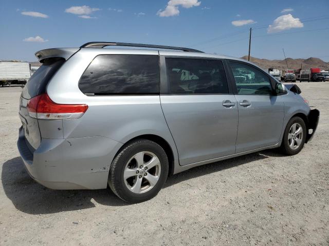 5TDKK3DC4ES522515 Toyota SIENNA LE