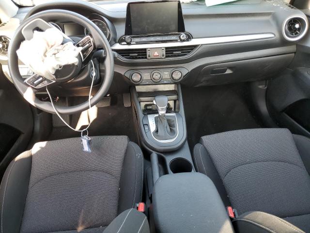 3KPF24AD4PE588984 KIA FORTE LX