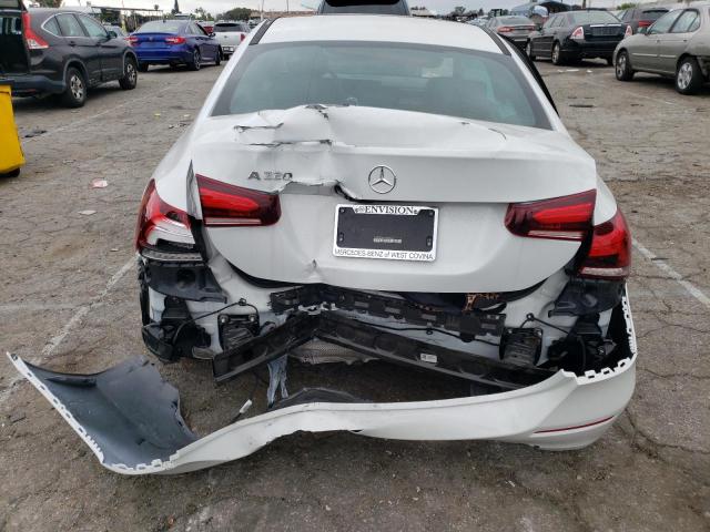 WDD3G4EB4KW026259 Mercedes-Benz A 220
