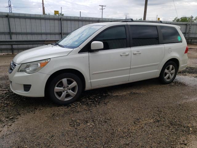 2011 Volkswagen Routan SE