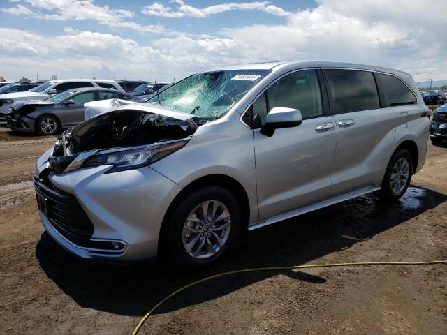 Salvage cars for sale from Copart Brighton, CO: 2022 Toyota Sienna XLE