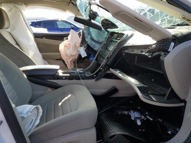 3FA6P0HD0LR245971 Ford FUSION SE